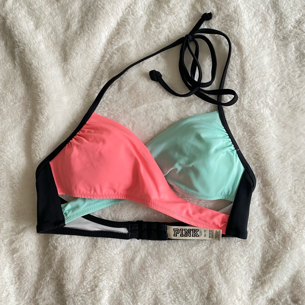 PINK VS BIKINI TOP